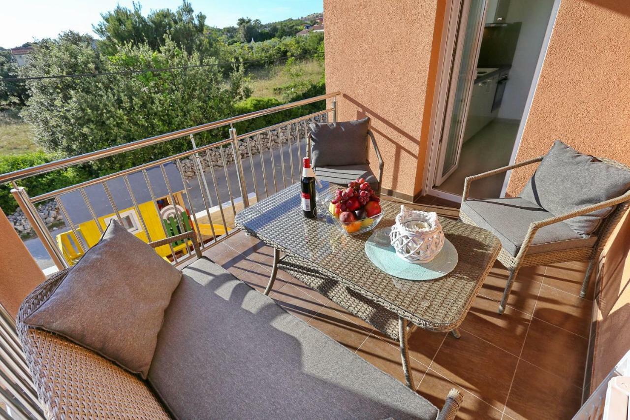 Villa Nivel Vir Exterior photo